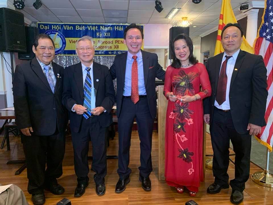 This image has an empty alt attribute; its file name is 41-1.jpg